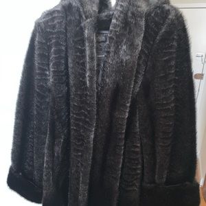 Jones New York faux fur coat